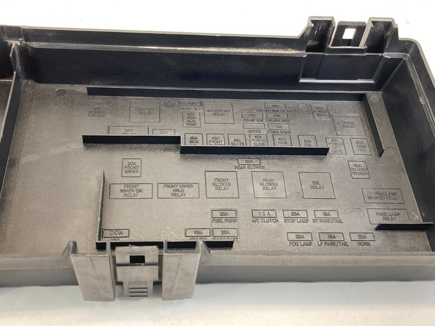 2003 Caravan Grand Caravan Town & Country IPM Fuse Box COVER Lid 04727077AA