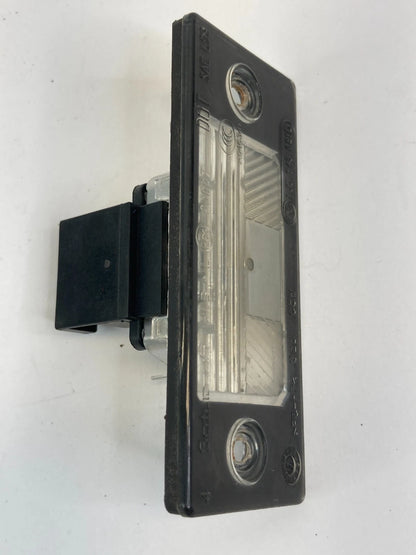2009-2014 VOLKSWAGEN TIGUAN REAR LEFT OR RIGHT LICENSE LIGHT LAMP PLATE OEM