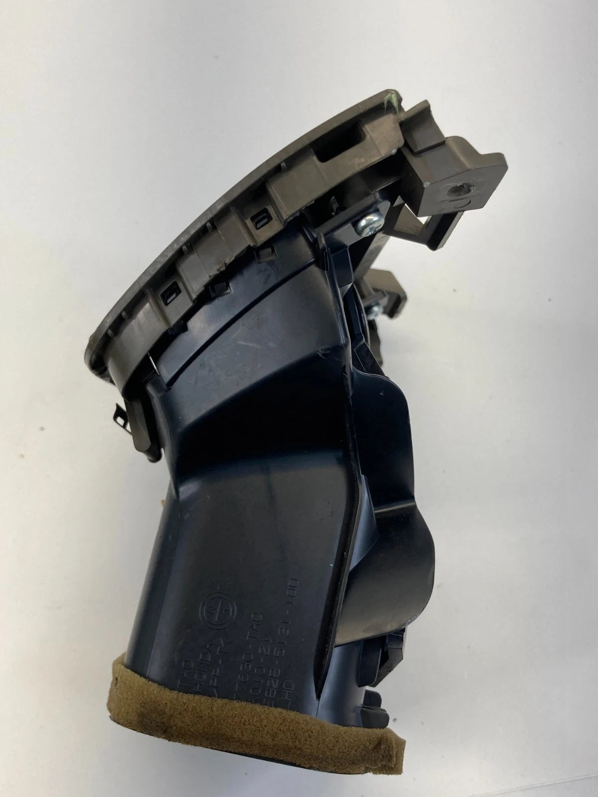 2008-2012 Honda Accord Front Right Passenger Side AC Air Vent Grille Outer OEM