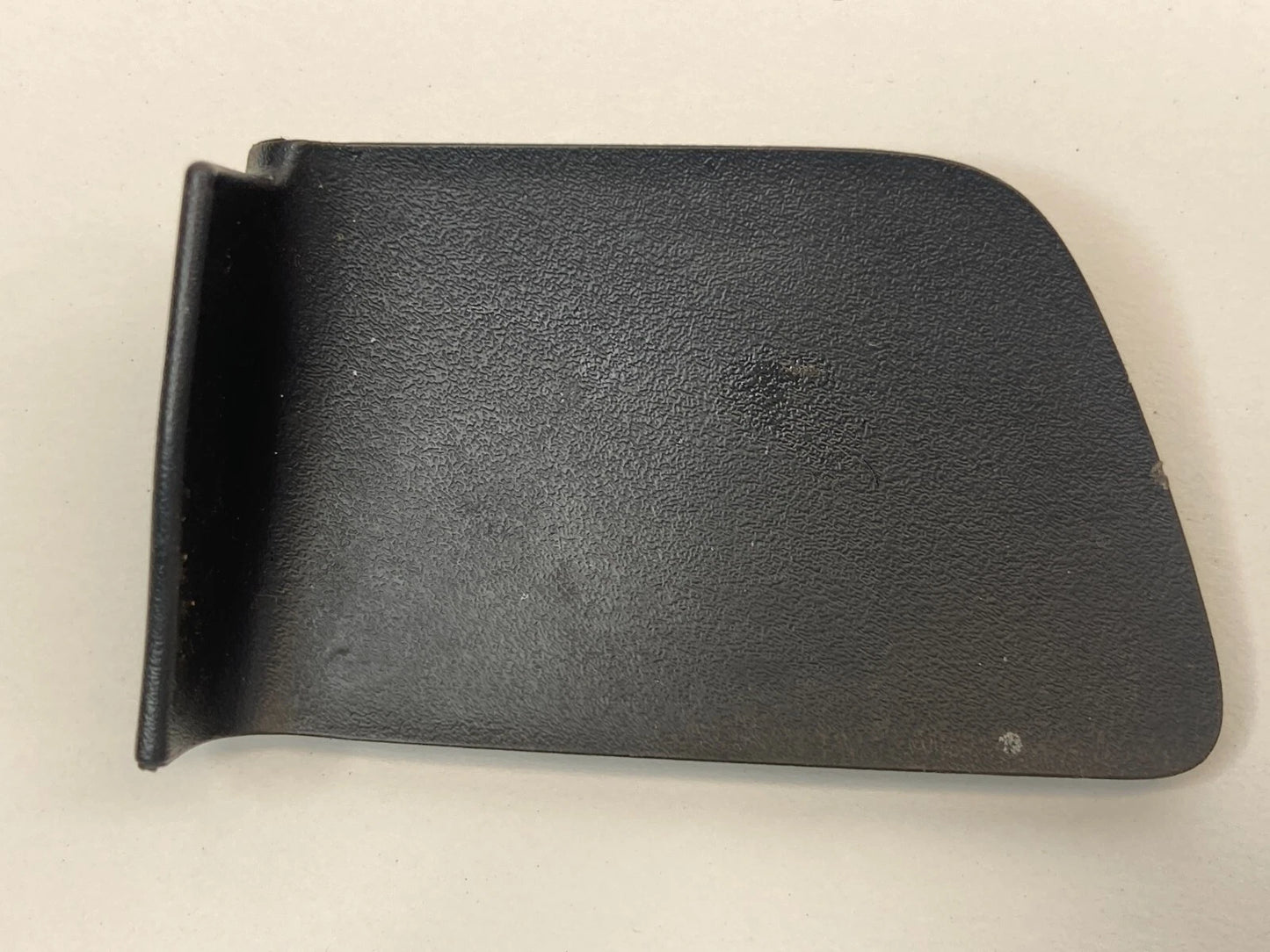 2008-2013 INFINITI G37 SEDAN REAR RIGHT INTERIOR DOOR HANDLE SCREW COVER CAP OEM