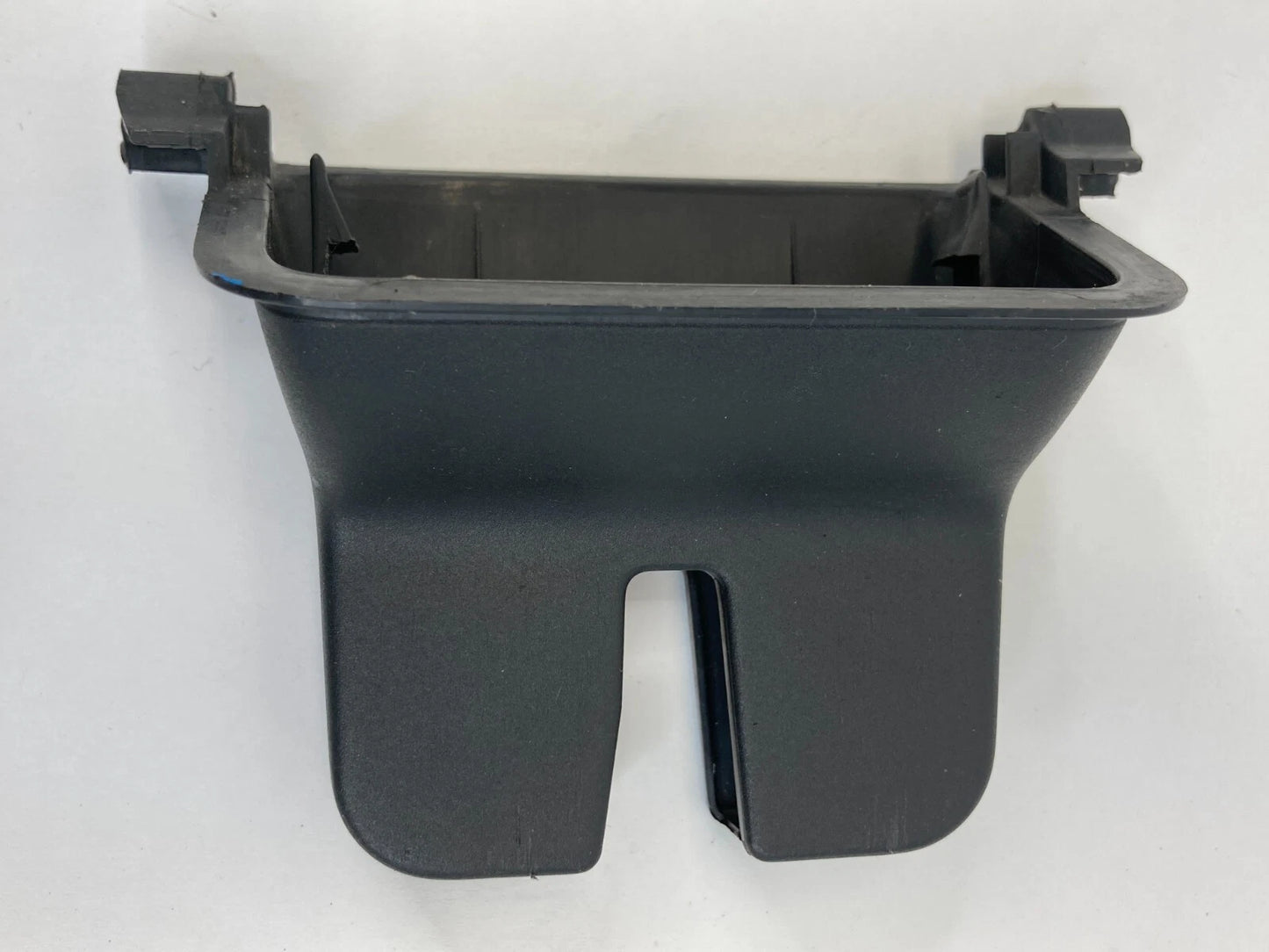 2012-2022 VOLKSWAGEN PASSAT SEDAN REAR TRUNK LOCK LATCH TRIM COVER 561-827-520