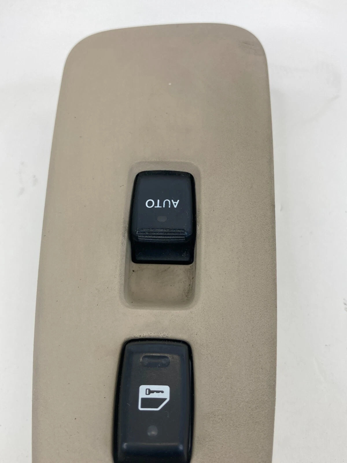 02 03 LEXUS ES300 FRONT RIGHT PASSENGER DOOR WINDOW SWITCH & BEZEL 84030-33020