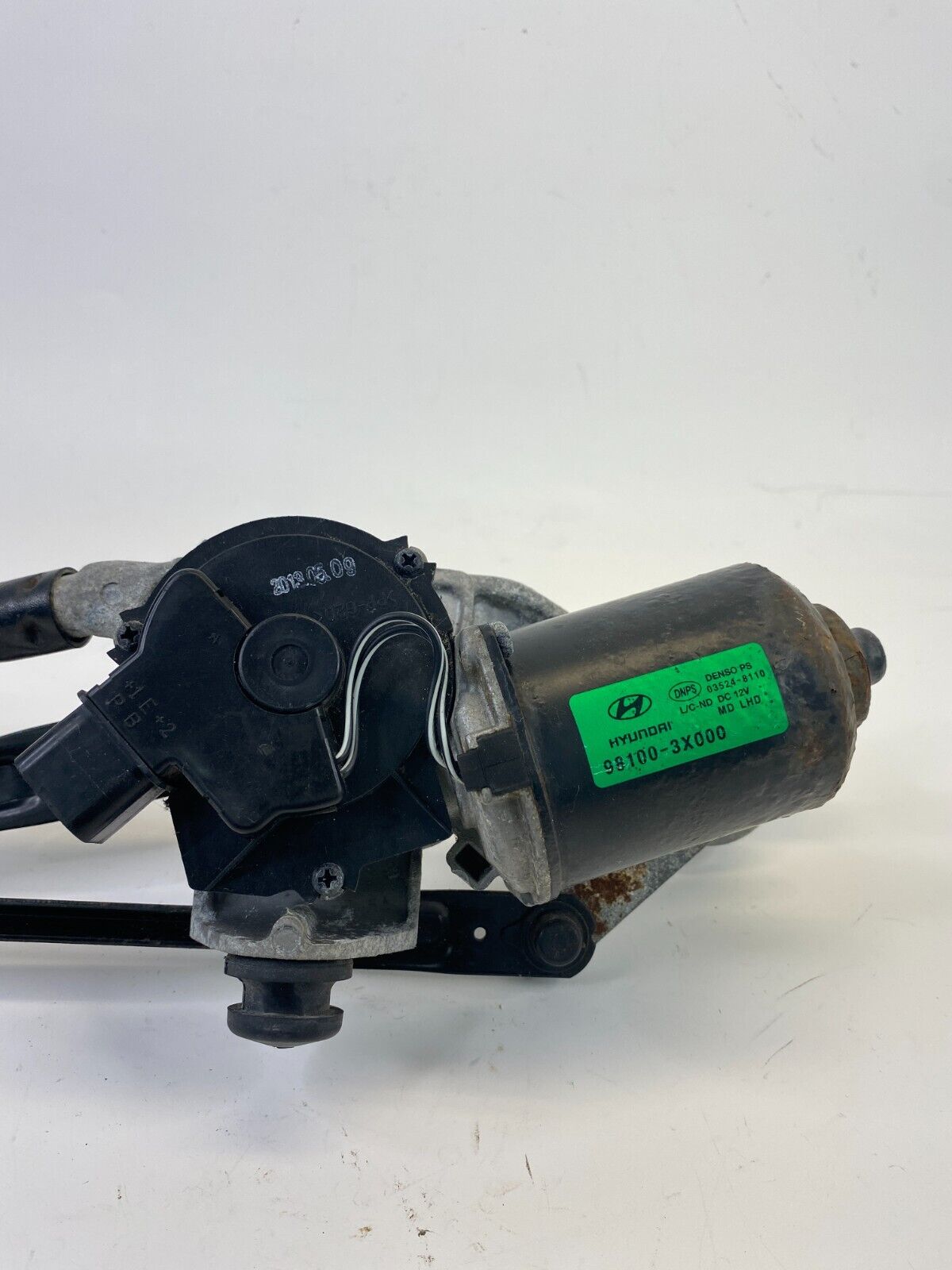 11-16 Hyundai Elantra Front Windshield Wiper Motor w/ Linkage 98100-3X000 OEM