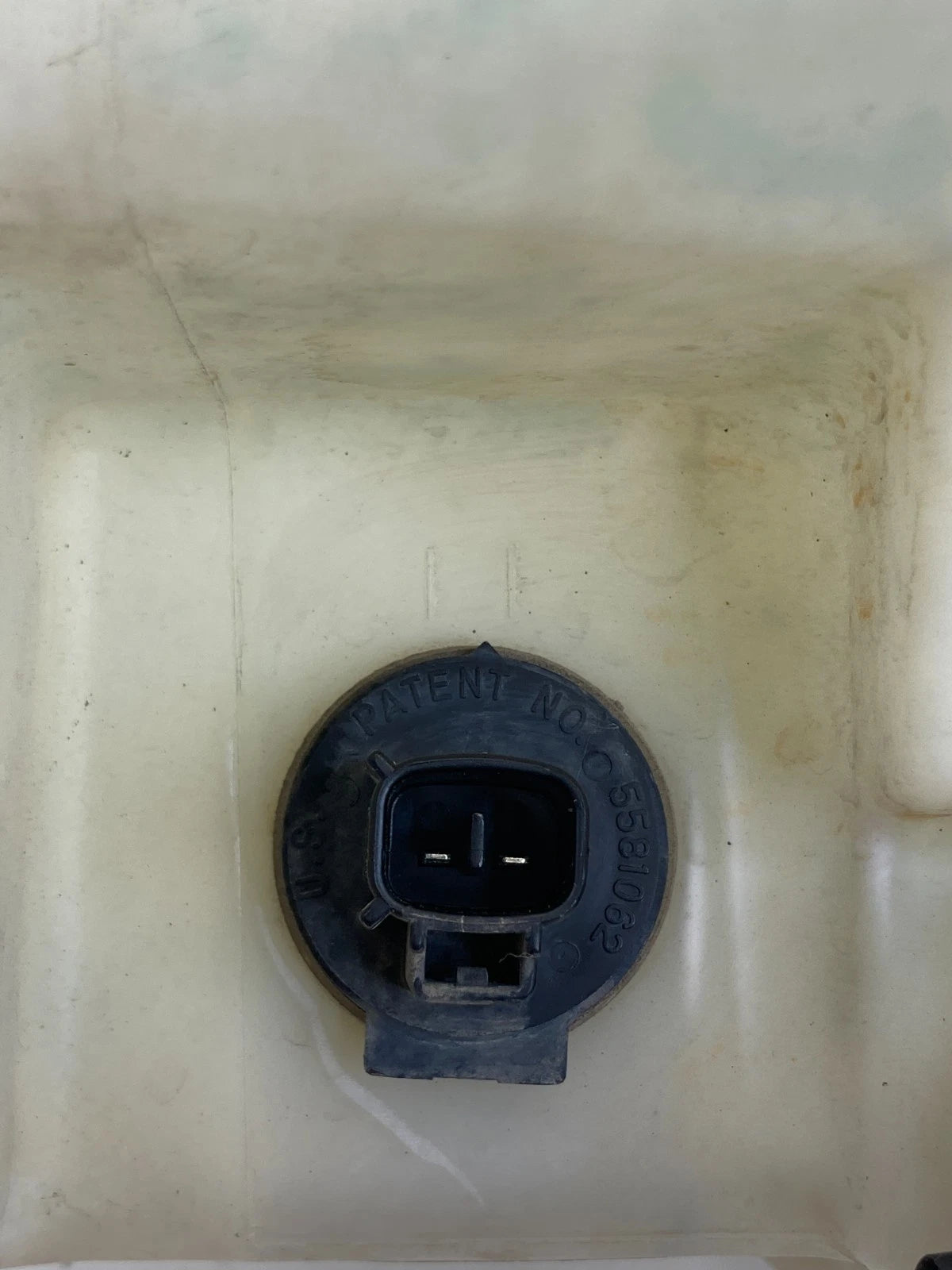 2004-2020 TOYOTA SIENNA WINDSHIELD WIPER WASHER FLUID RESERVOIR W/ PUMP OEM