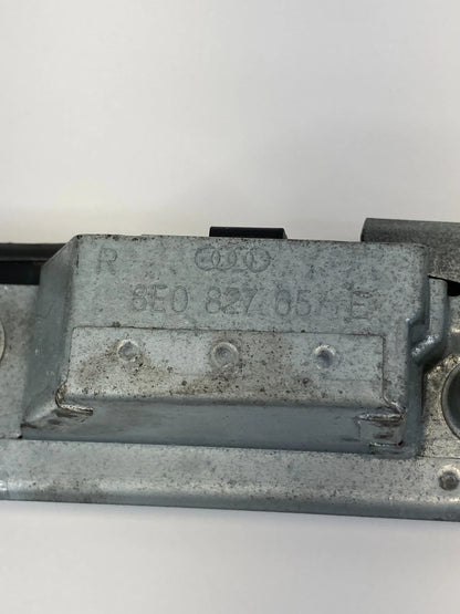 04-11 AUDI A4 A6 QUATTRO RR TRUNK LICENSE LIGHT LAMP BEZEL MOLDING 8E0807430 OEM