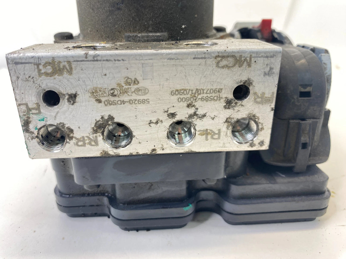 2010 10 KIA SEDONA 3.8L FWD ABS ANTI LOCK BRAKE PUMP MODULE ASSY 58920-4D500 OEM