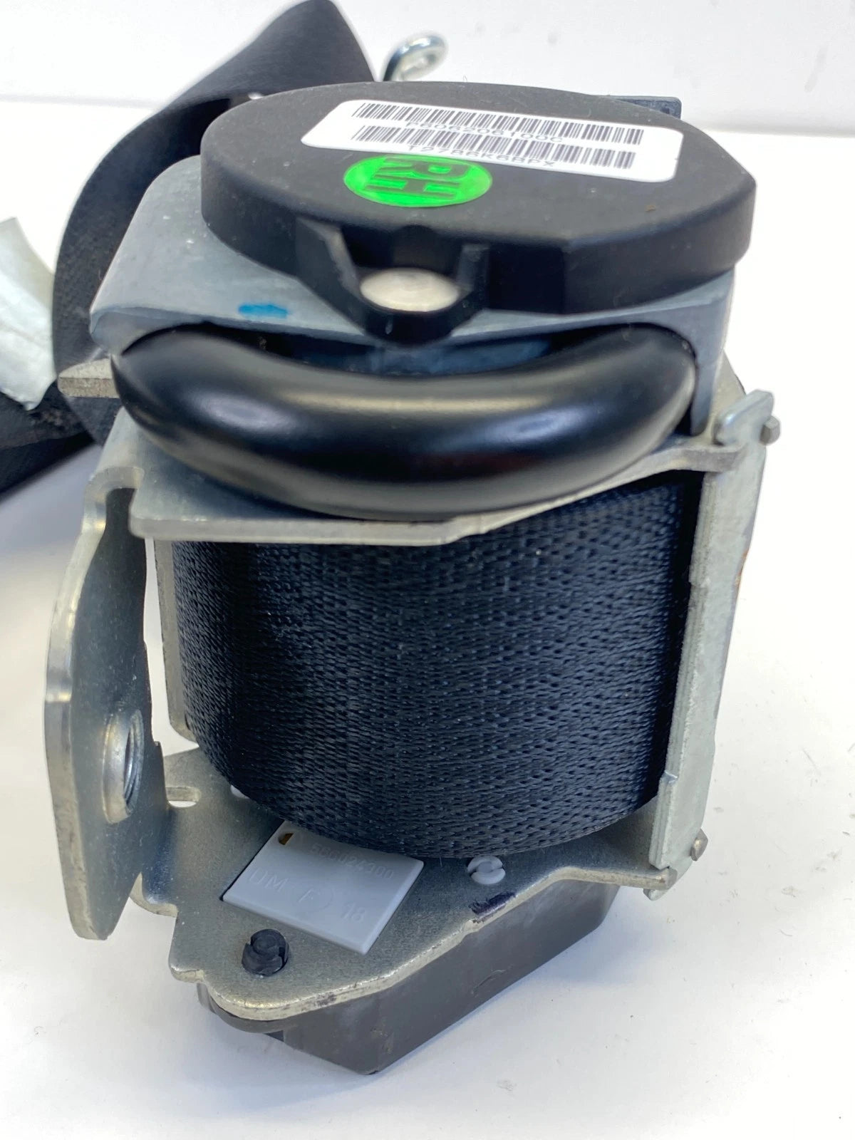 2005-2007 FORD FOCUS FRONT RIGHT SIDE SEAT BELT RETRACTOR PRETENSIONER OEM