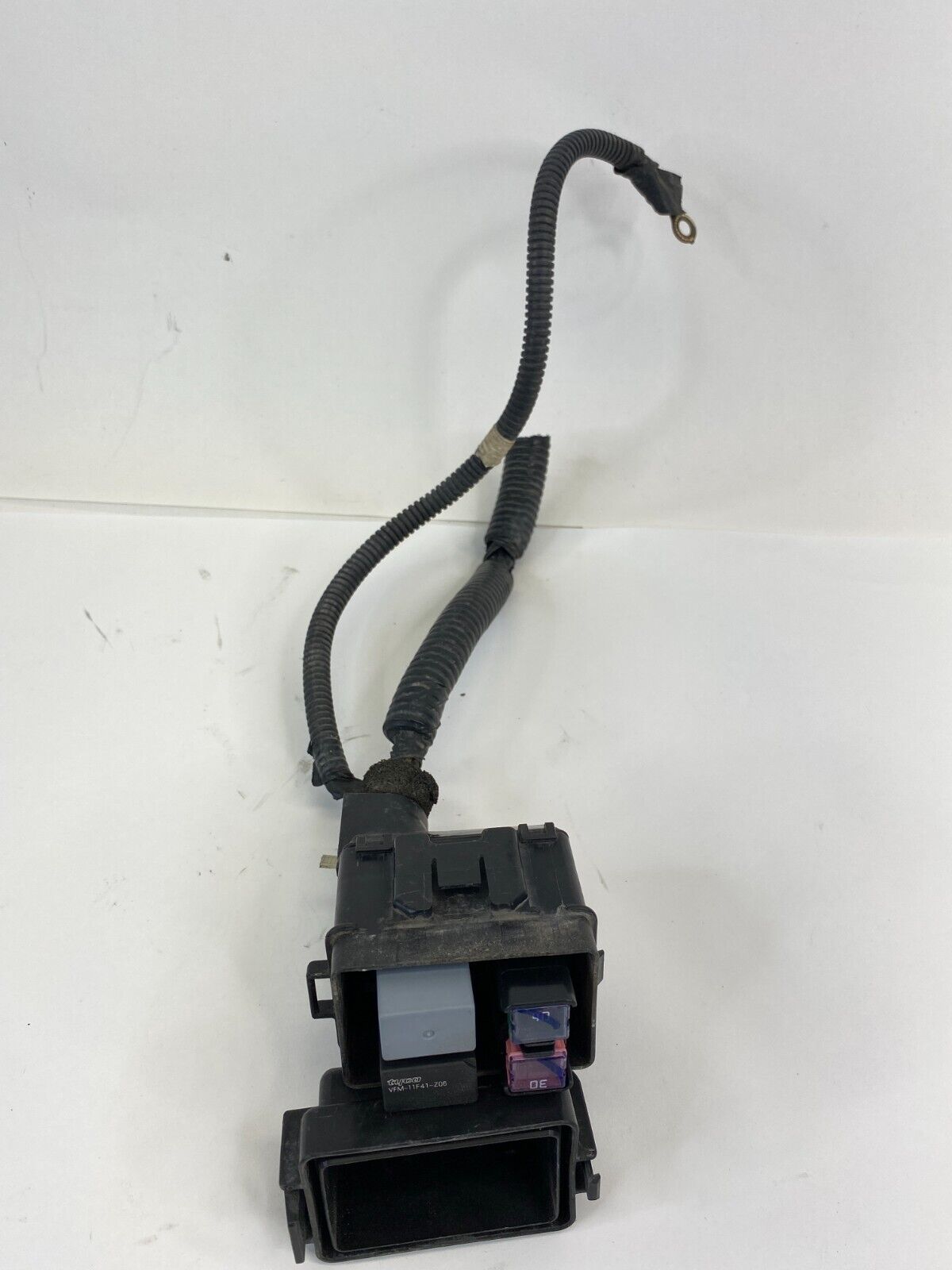 99-04 Honda Odyssey 3.5L V6 AT Small Engine Fuse Relay Box VFM-11F41-Z06 OEM