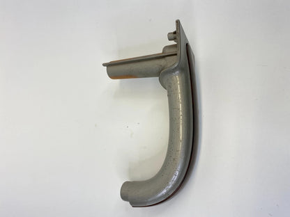 2003-2006 KIA SORENTO FRONT RIGHT PASSENGER SIDE INNER DOOR PULL GRAB HANDLE OEM