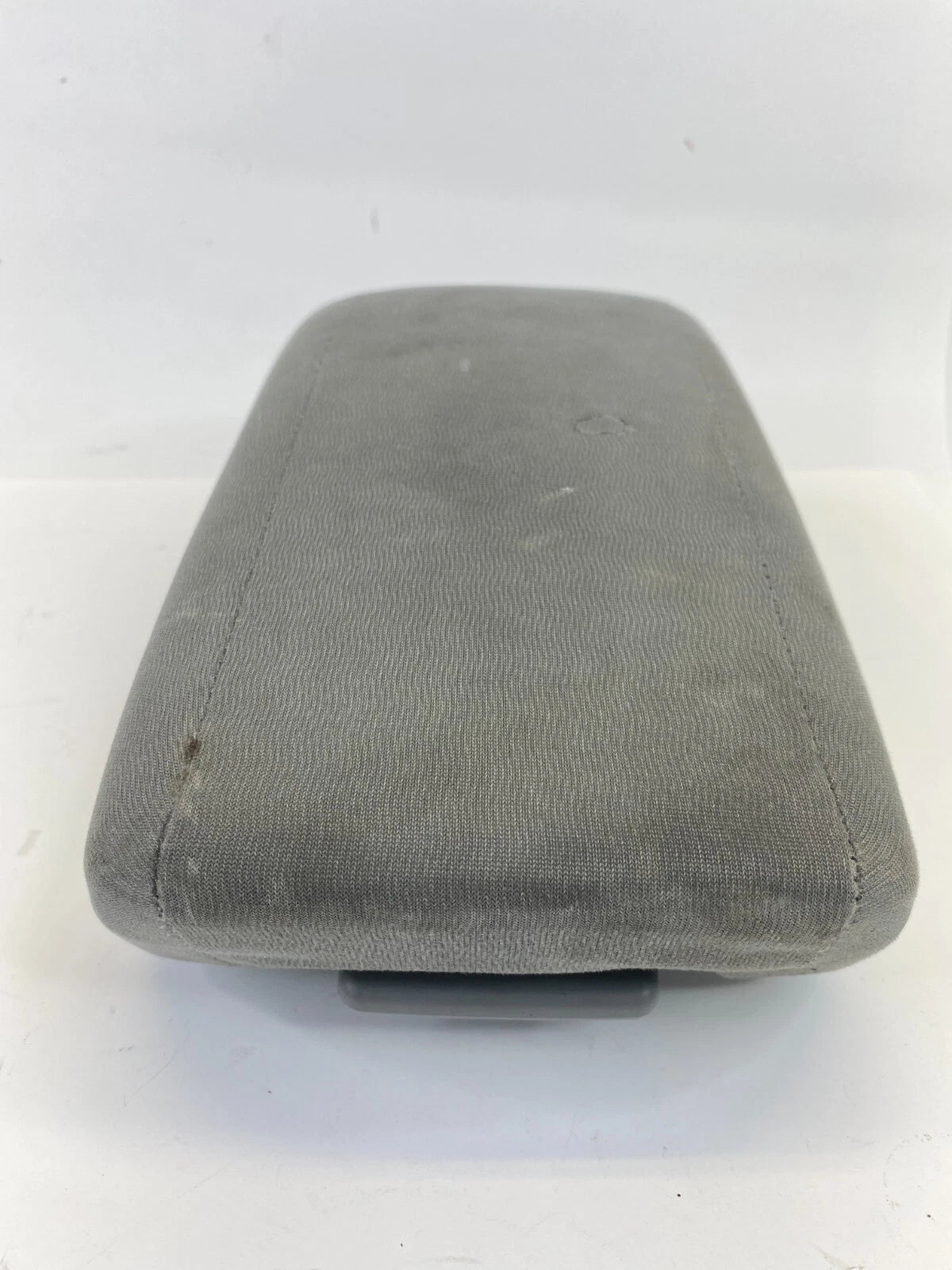 2010 HYUNDAI ELANTRA GLS SEDAN AUTO CENTER CONSOLE LID ARMREST ARM REST CLOTH