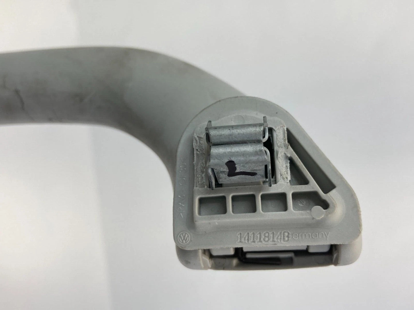 11-18 VOLKSWAGEN JETTA INNER ROOF REAR LEFT SIDE INNER GRAB HANDLE 5C6857607C