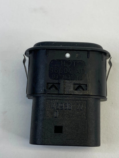 2003-2006 FORD EXPEDITION PEDALS HEIGHT ADJUSTMENT SWITCH ABUTTON 1L2T-6G604-AD