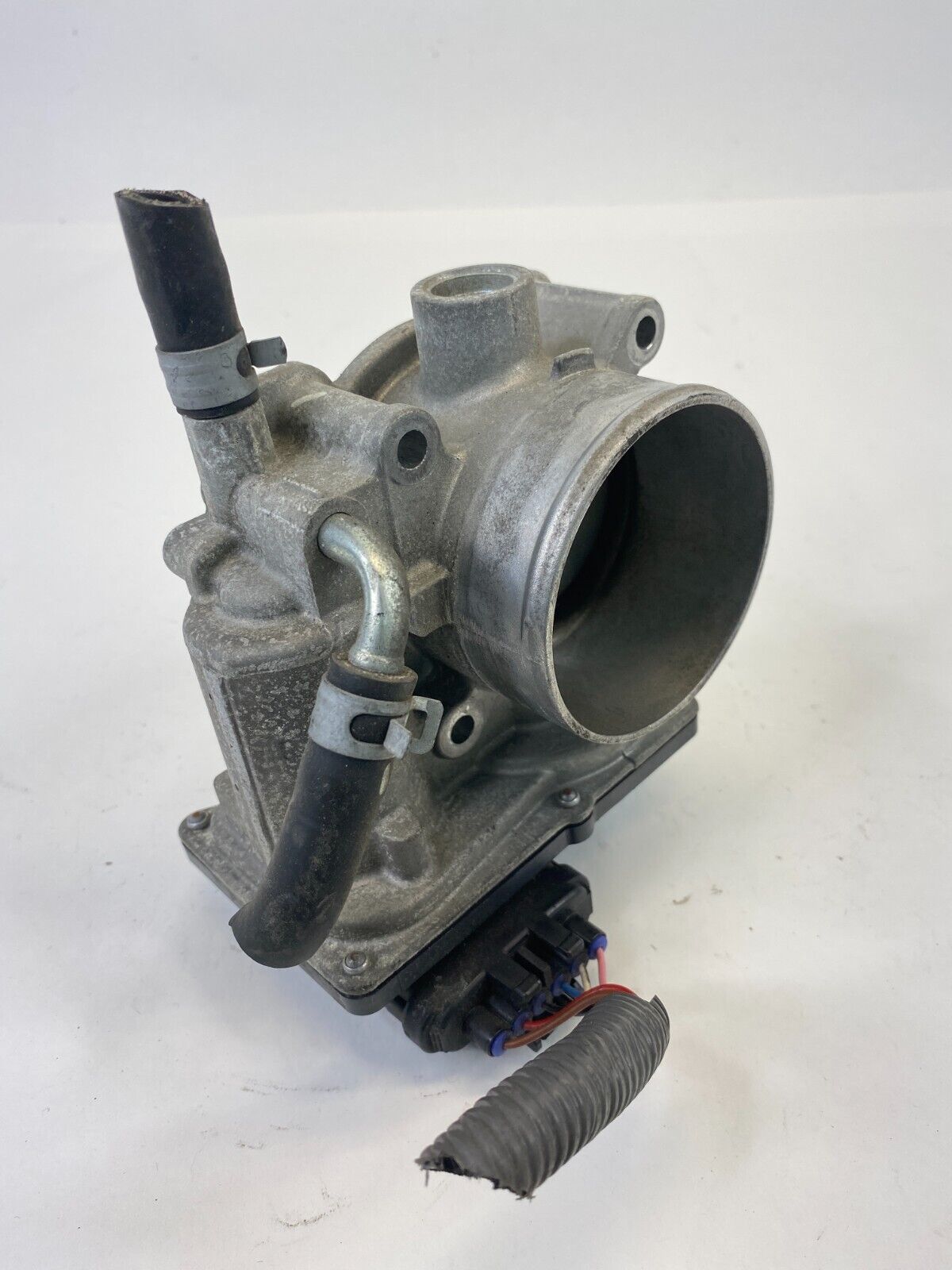 2013-2019 Subaru Outback Legacy 2.5L 16V Throttle Body Valve 16112AA38A OEM