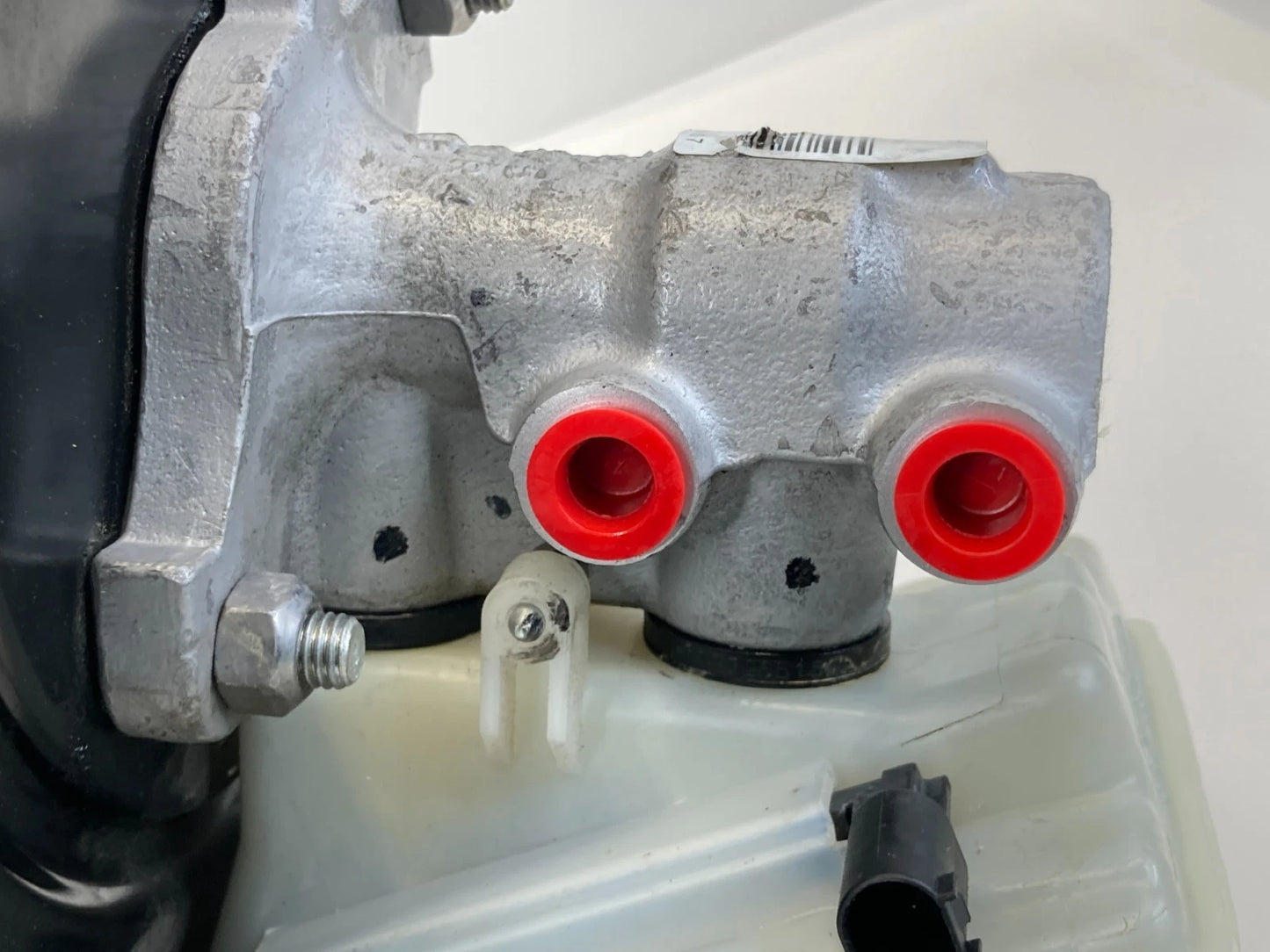 2007-2015 Mini Cooper Countryman Brake Master Cylinder w/ Booster Reservoir Assy
