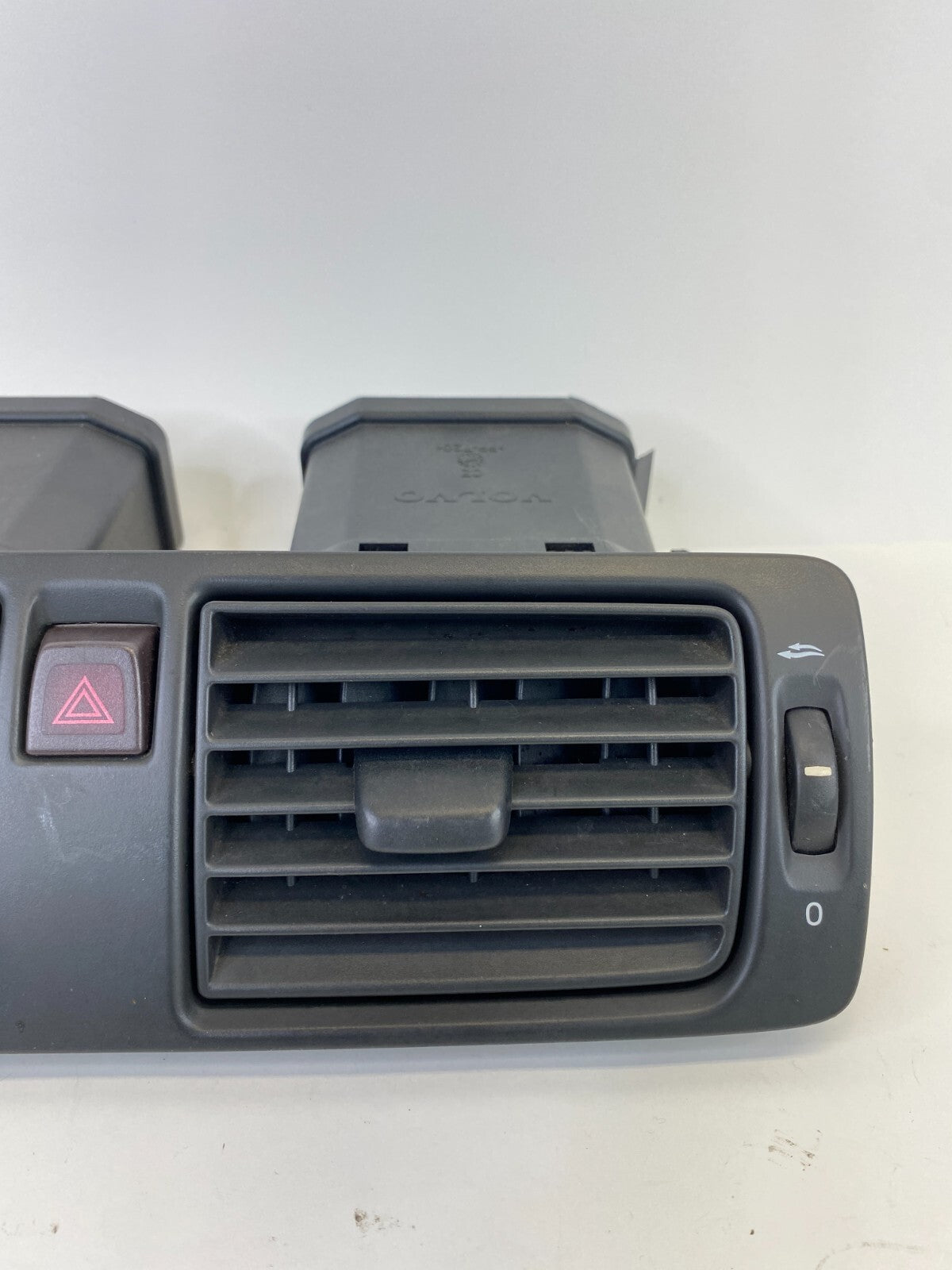 2004-2007 Volvo S40 Center Dash AC Air Vent Grille Duct W/ Hazard Switch OEM