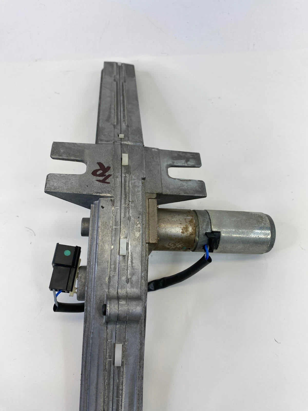 03-06 LINCOLN NAVIGATOR REAR RIGHT LIFTGATE TRUNK HATCH HINGE POWER MOTOR OEM