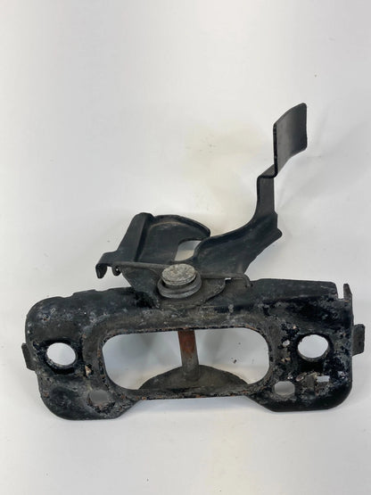 2008-2011 CHRYSLER TOWN & COUNTRY HOOD LOCK LATCH STRIKER HANDLE ASSEMBLY