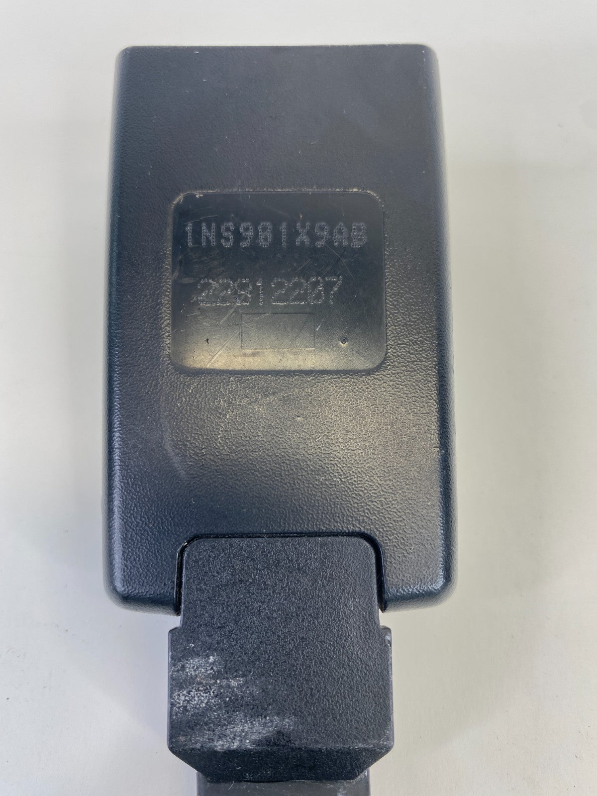 11 12 13 14 Dodge Avenger Front Right Passenger Seat Belt Buckle 22812207 OEM