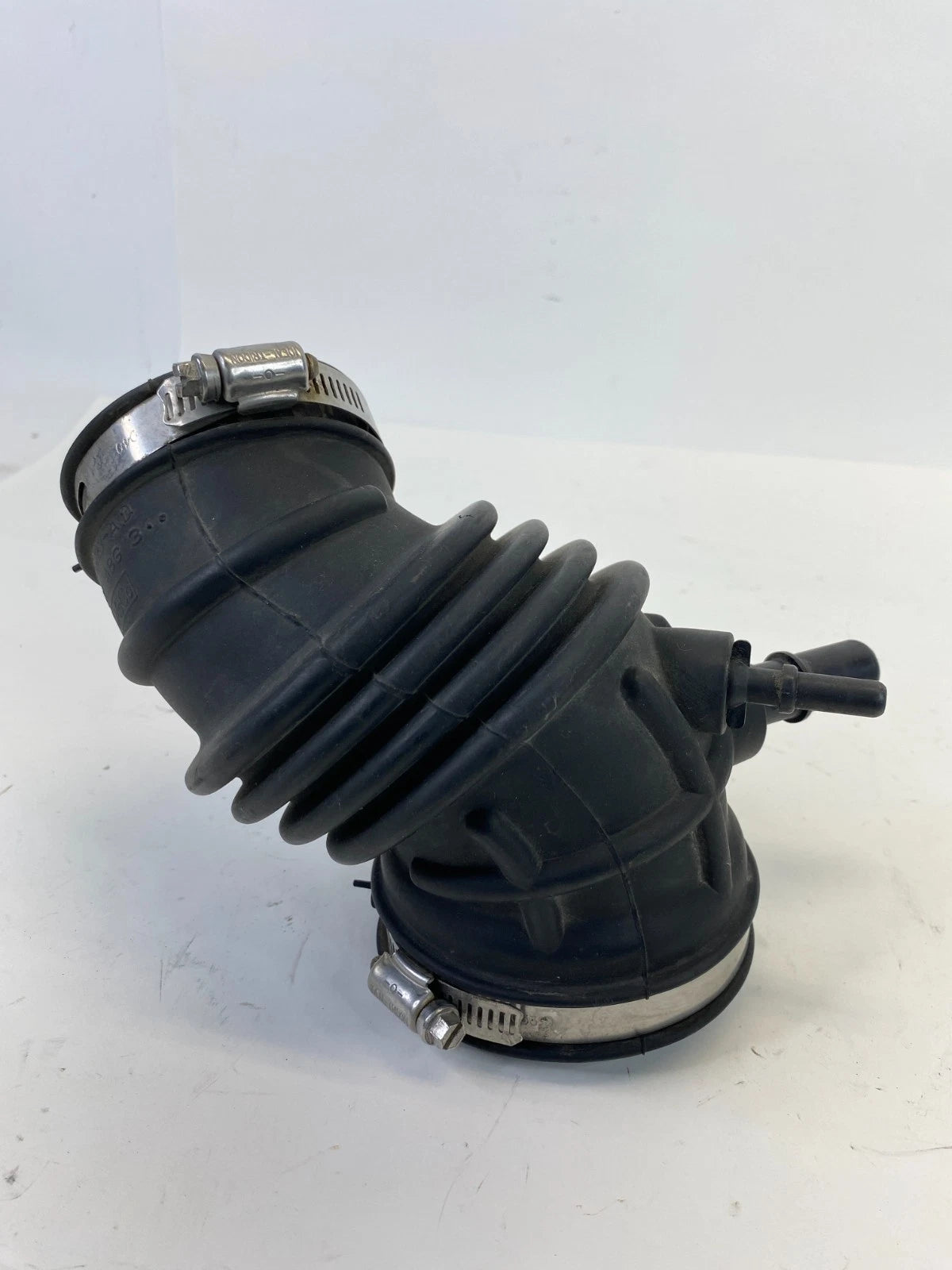 2012-2018 FORD FOCUS 2.0L L4 A/T AIR INTAKE HOSE TUBE DUCT BV61-9C623-AD OEM