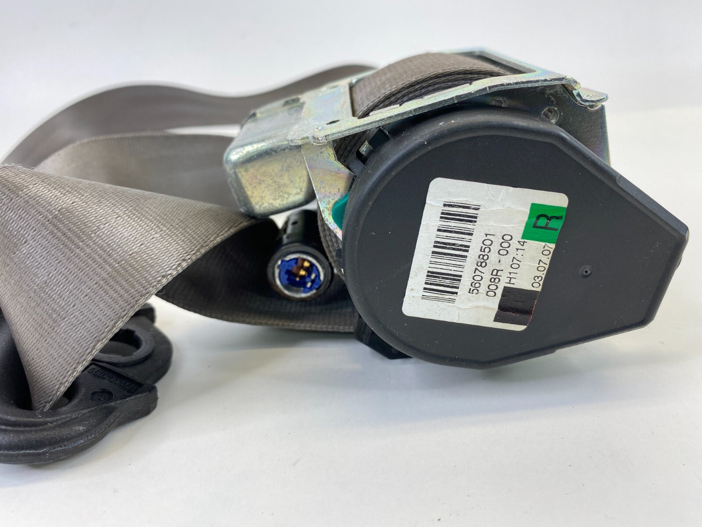 2002-2008 Audi A4 Quattro Front Right PassengerSide Seat Belt Retractor E1040336