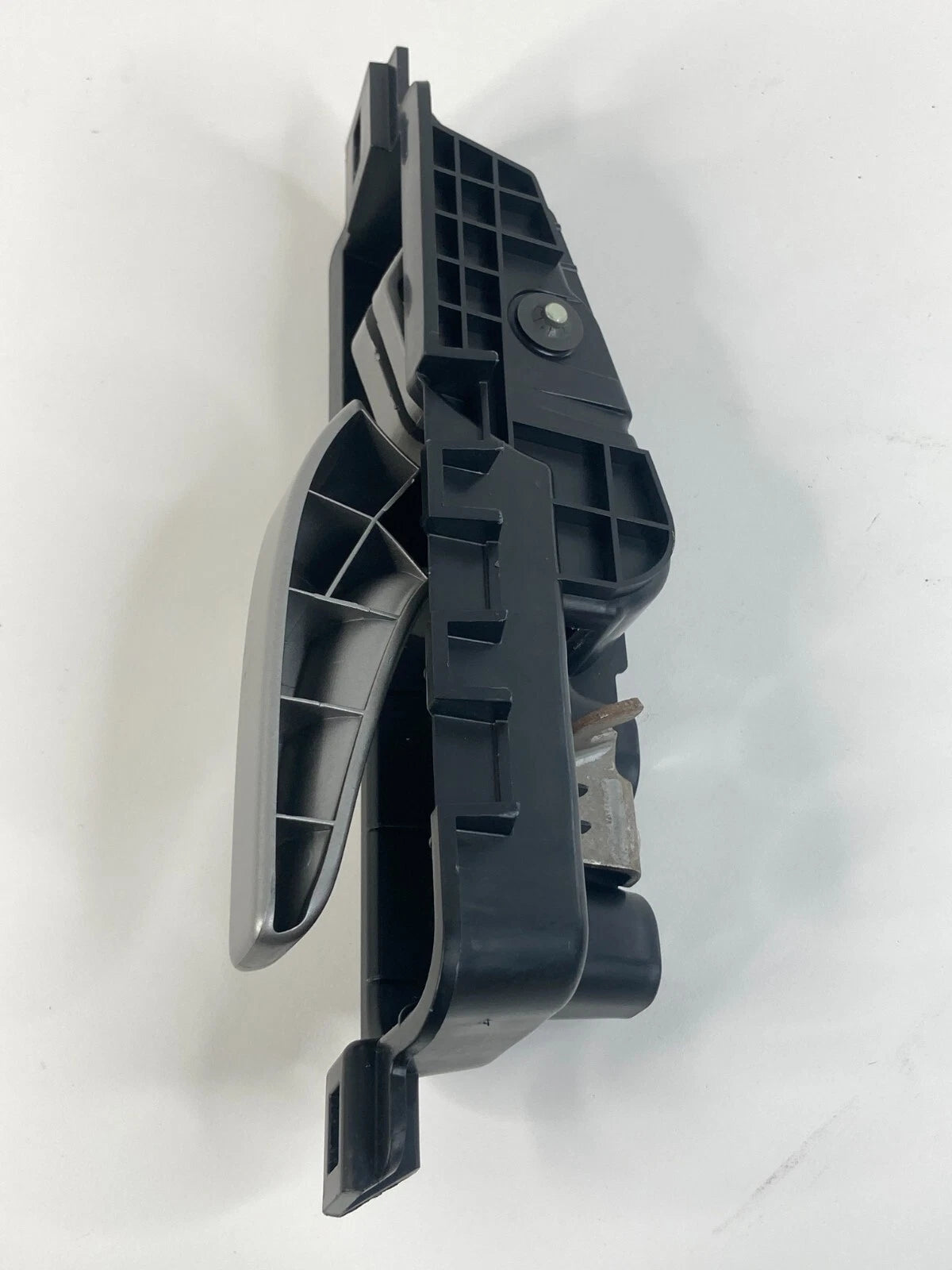 10 11 HONDA ACCORD CROSSTOUR REAR RIGHT SEAT FOLDING ACTUATION RELEASE HANDLE