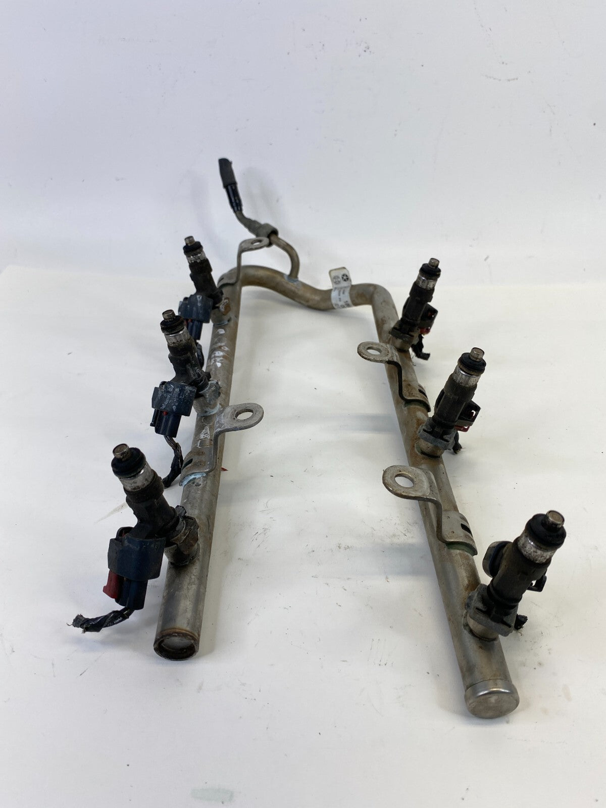 2005-2008 Dodge Magnum 3.5L V6 A/T Engine Fuel Injection Rail W/ Injectors Assy