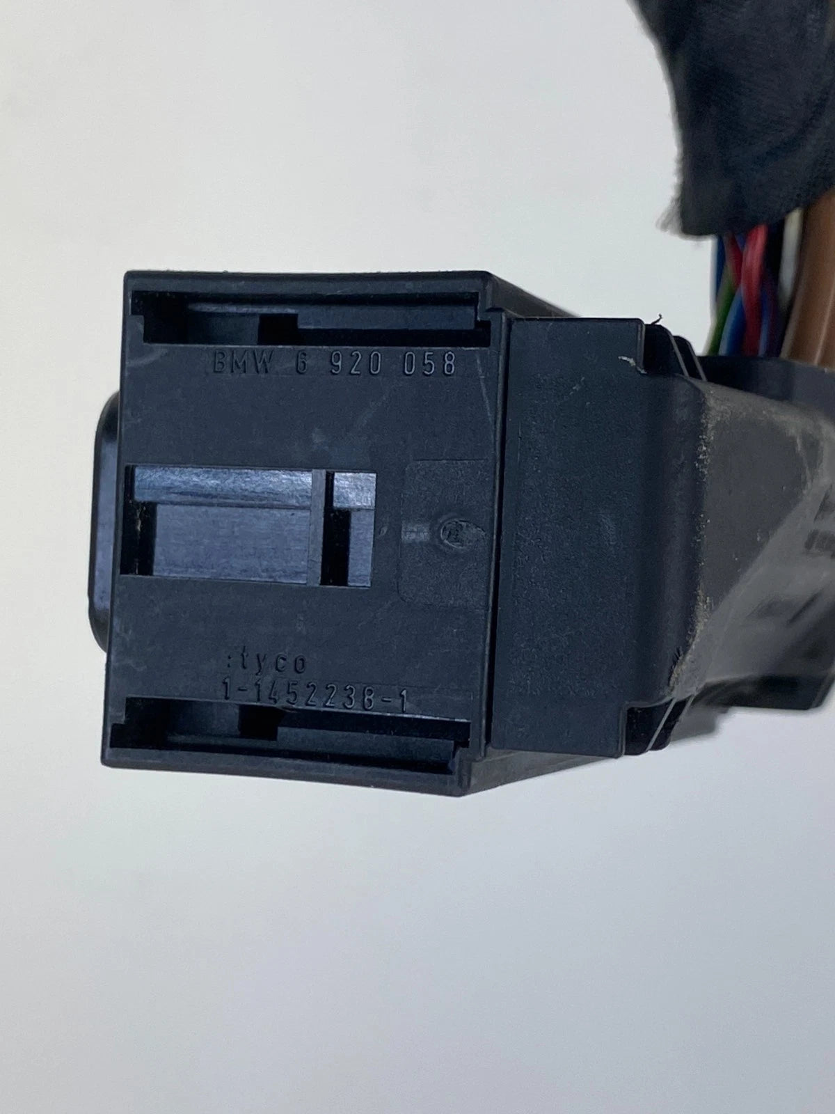 2007 2008 BMW 335XI ABS PUMP MODULE WIRE HARNESS CONNECTOR PLUG OEM 694784401
