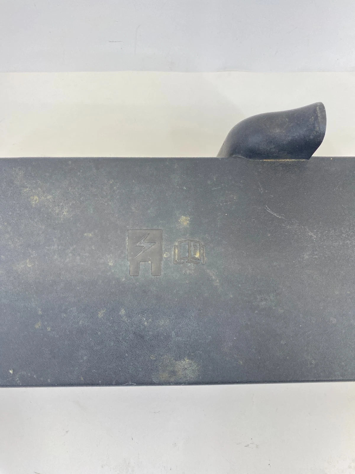 2009-2012 Ford Flex 3.5L V6 A/T Under Hood Fuse Relay Box Cover Lid OEM