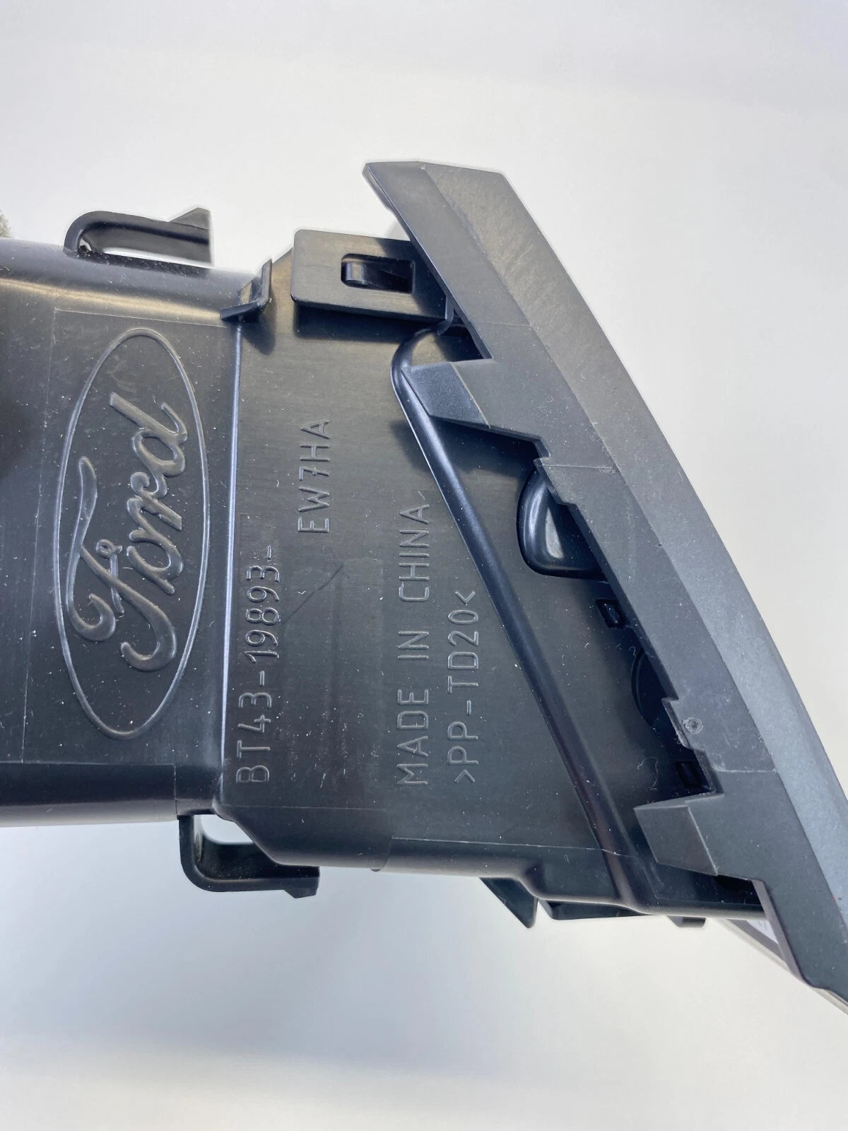 2011-2014 FORD EDGE DASH AC HEATER AIR VENT OUTLET FRONT RIGHT OEM BT43-19893-BF