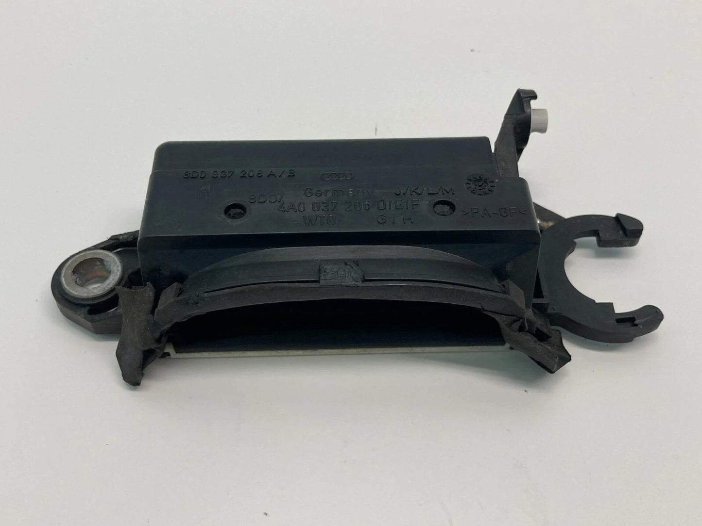 1996-1999 AUDI A4 FRONT RIGHT RH PASSENGER EXTERIOR DOOR HANDLE 4A0837206 OEM