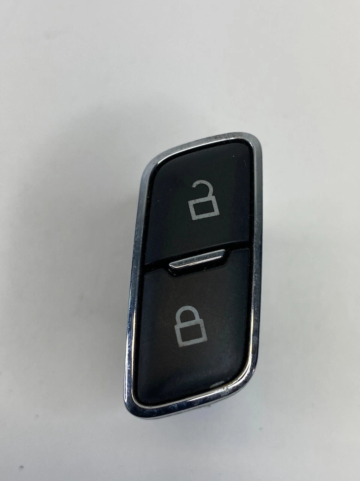2013-2016 FORD ESCAPE FRONT LEFT DOOR LOCK CONTROL SWITCH BUTTON BB5T-14017-DCW