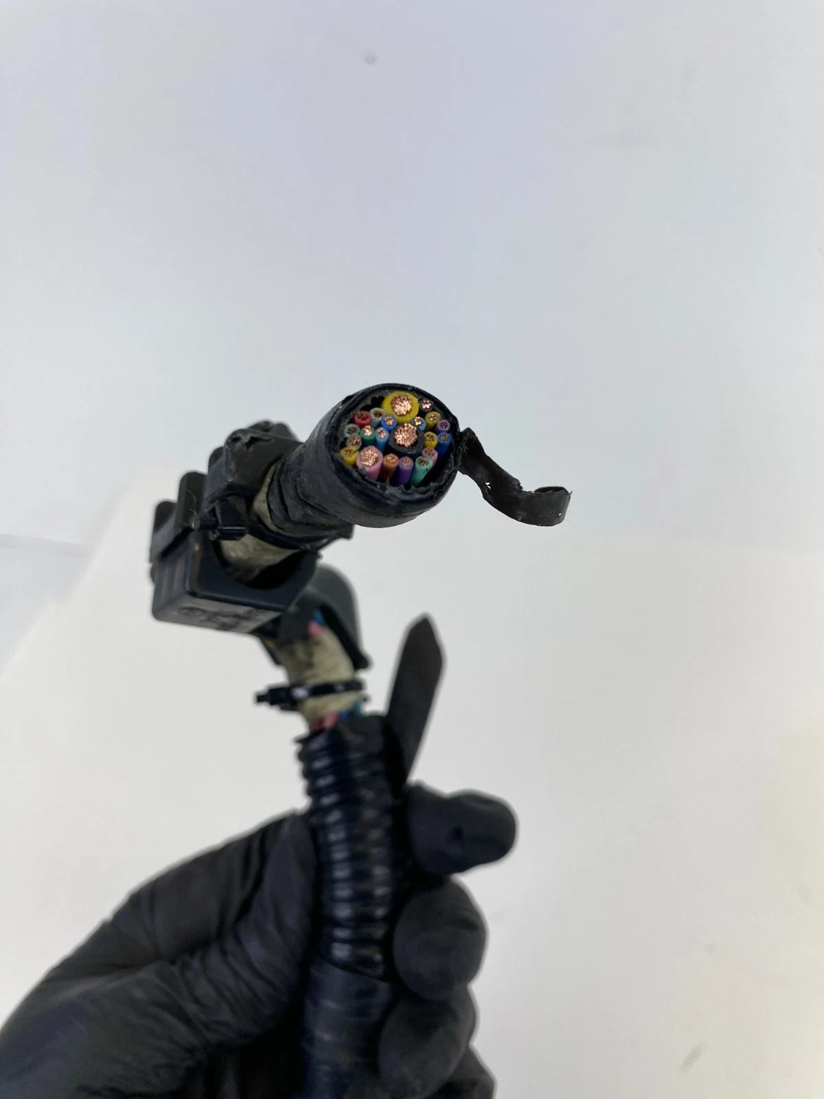 2010 2011 Mazda 3 2.0L FWD ABS Anti Lock Brake Pump Plug Connector OEM