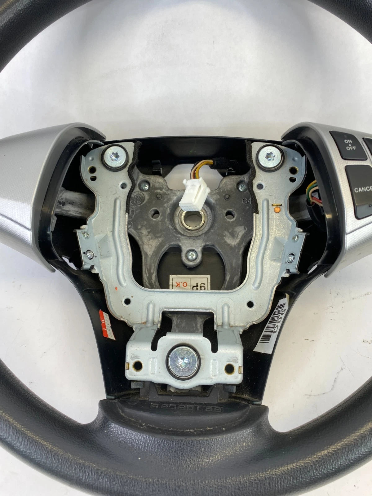 2006-2010 HYUNDAI ELANTRA SEDAN STEERING WHEEL W/ CRUISE CONTROL SWITCH ASSY OEM