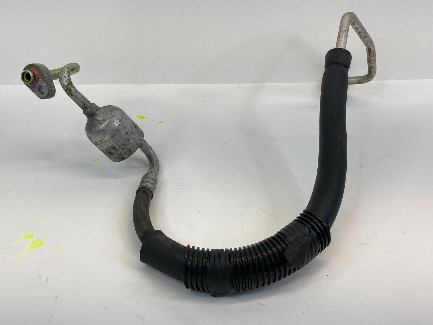 08-12 Ford Escape 08-11 Mariner 2.5L L4 A/C AC Refrigerant Discharge Hose Line