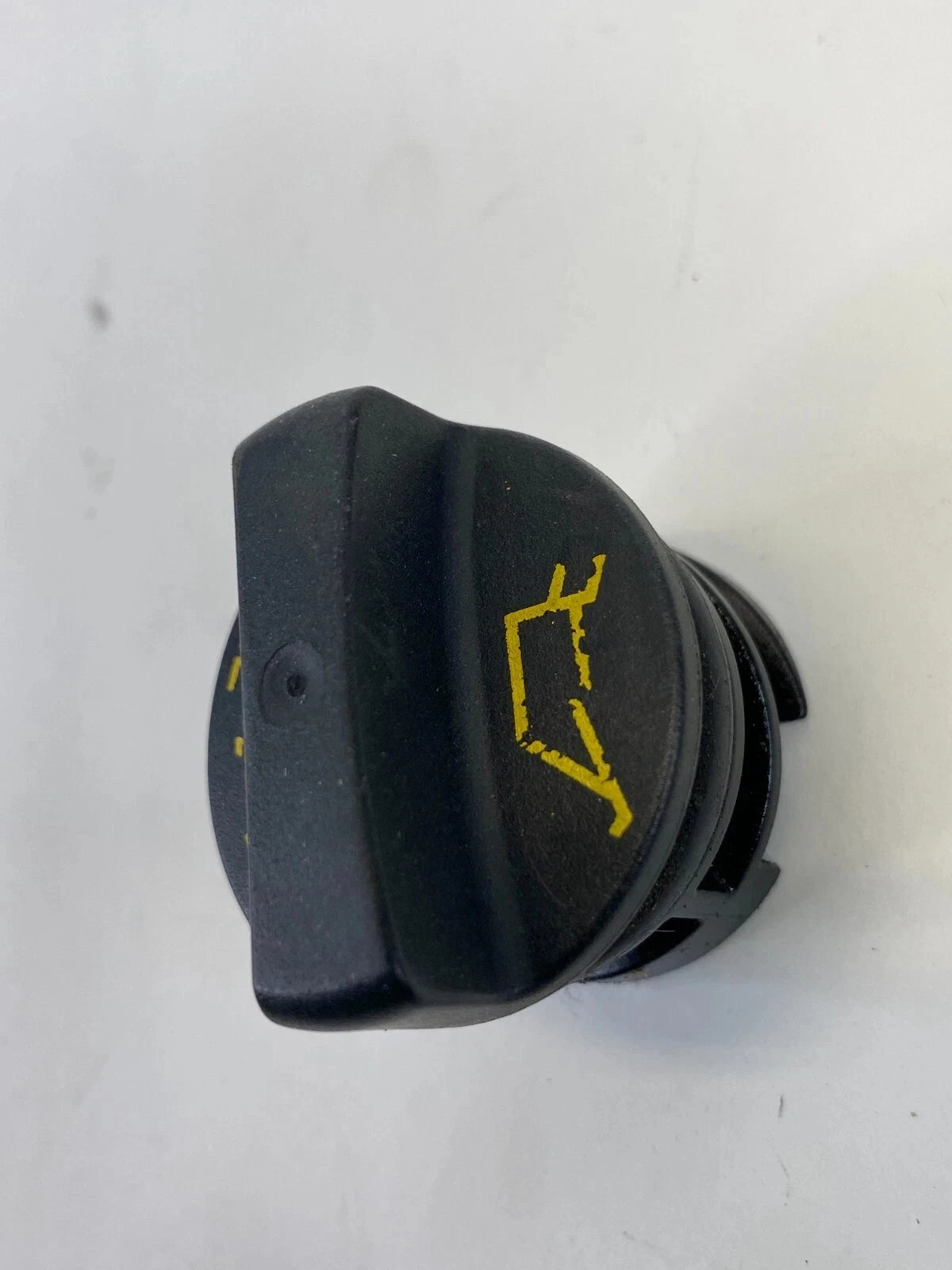 2012-2018 FORD FOCUS 2.0L L4 ENGINE OIL FILLER FLUID LID CAP SAE 5W-20 OEM