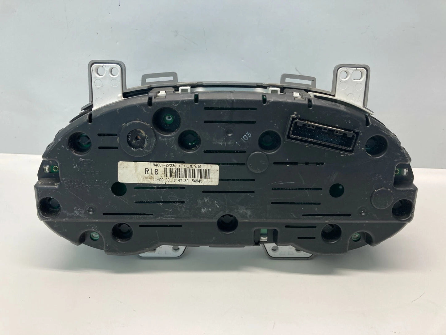 2012-2015 HYUNDAI VELOSTER COUPE AT INSTRUMENT CLUSTER SPEEDOMETER UNK MILES OEM