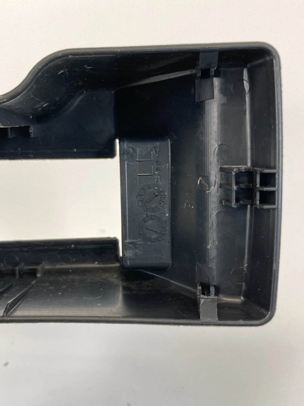 03 04 05 06 07 NISSAN MURANO FRONT LEFT SIDE SEAT RAIL TRACK COVER TRIM