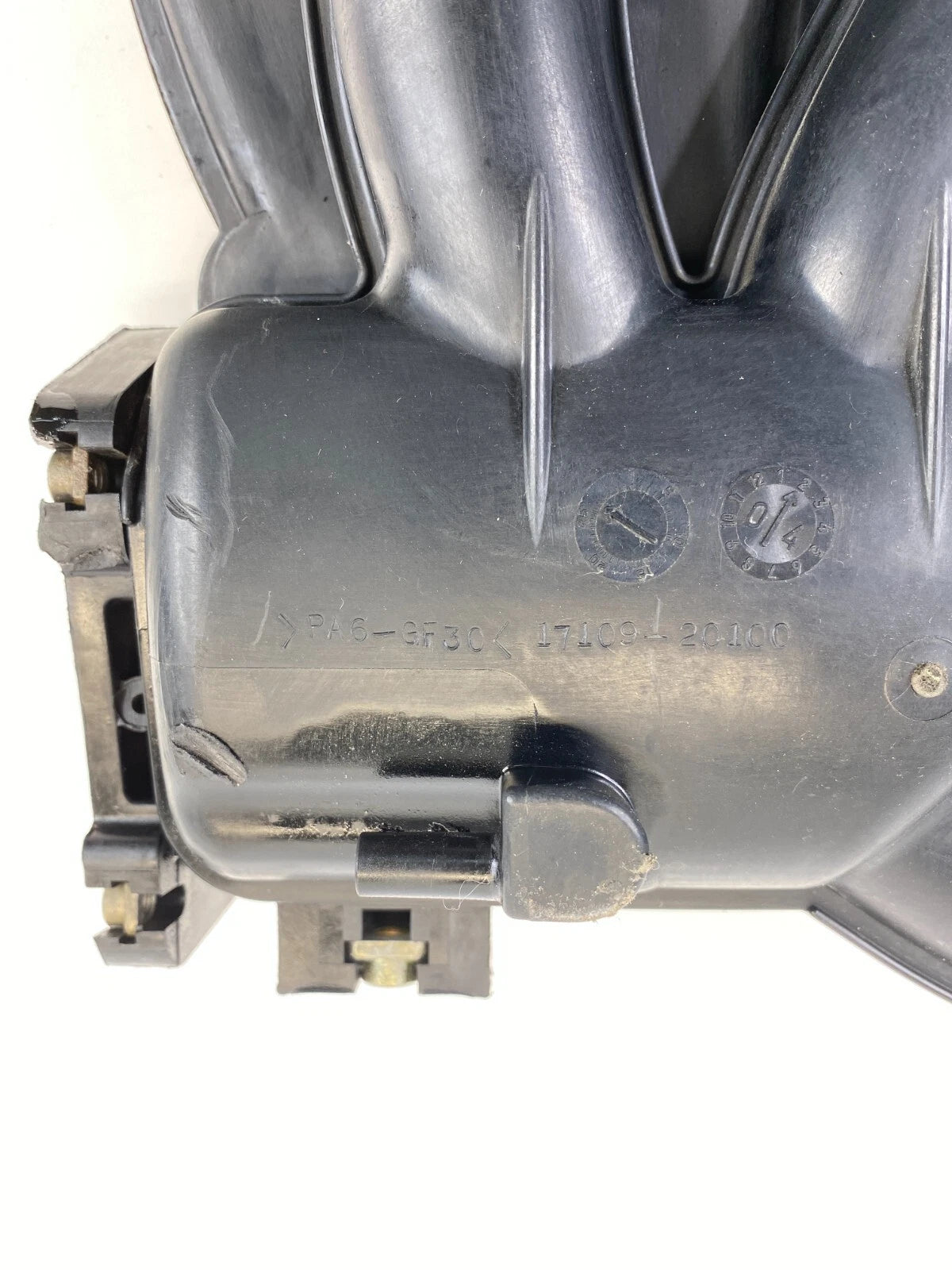 2004-2006 TOYOTA CAMRY 3.0L V6 UPPER INTAKE MANIFOLD ASSY 17109-20100 OEM