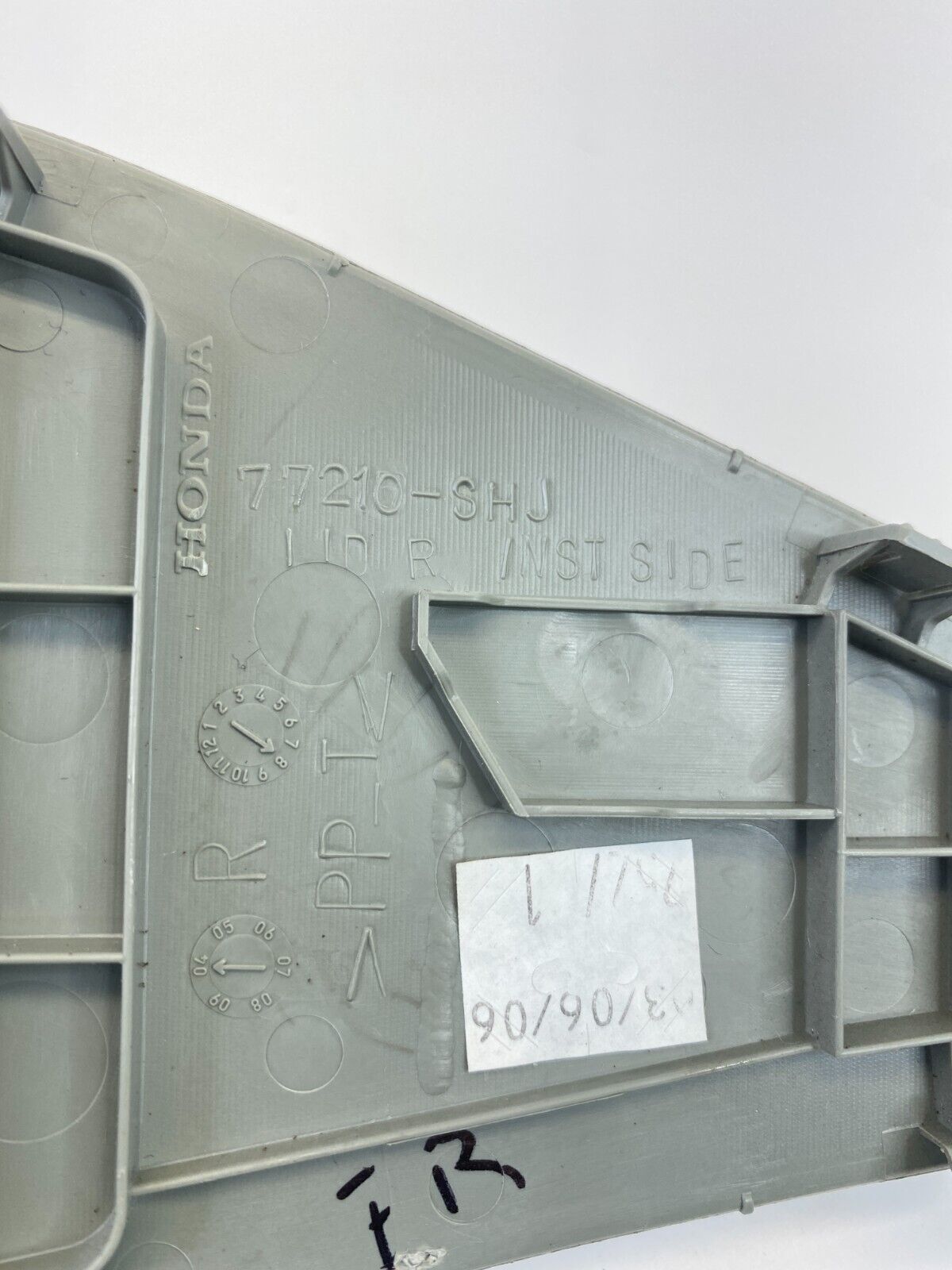 2005-2010 Honda Odyssey Right Side Dash End Cap Cover Trim Panel 77210-SHJ OEM