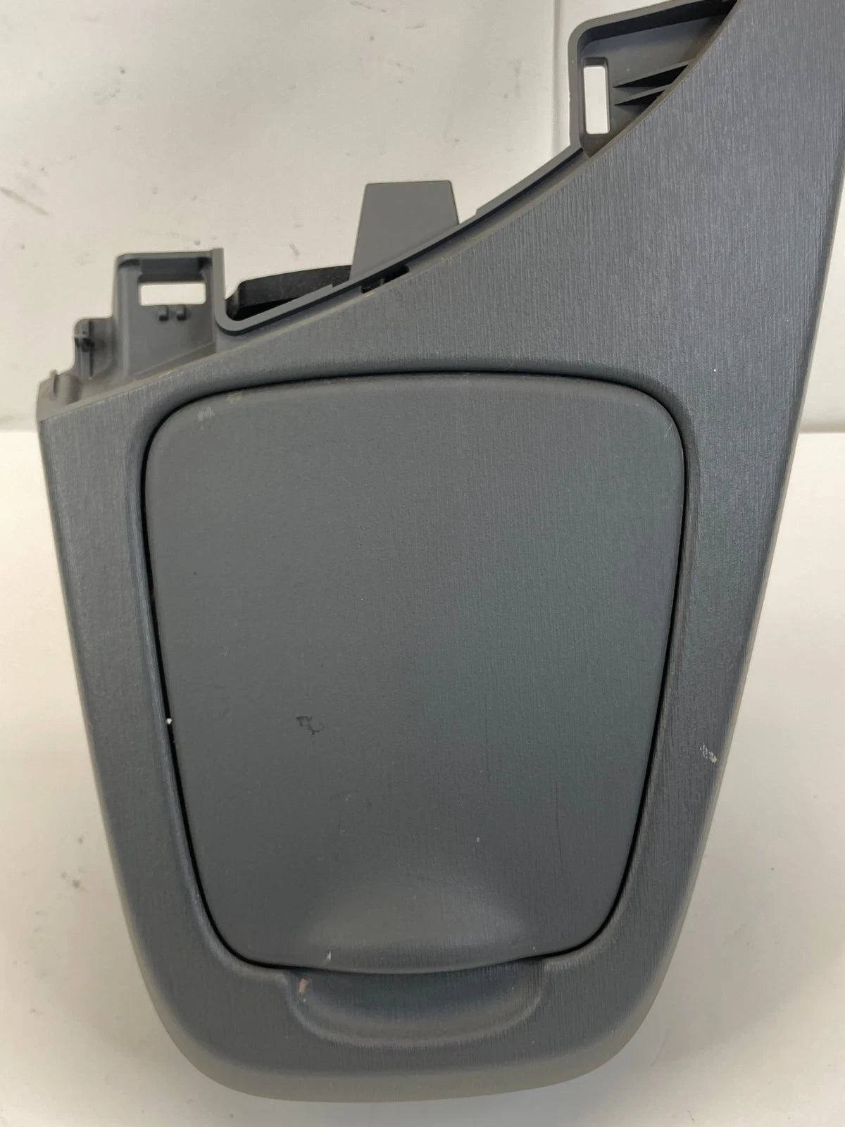 10-15 TOYOTA PRIUS CENTER CONSOLE CUP HOLDER W SCREEN RADIO BEZEL TRIM PANEL OEM