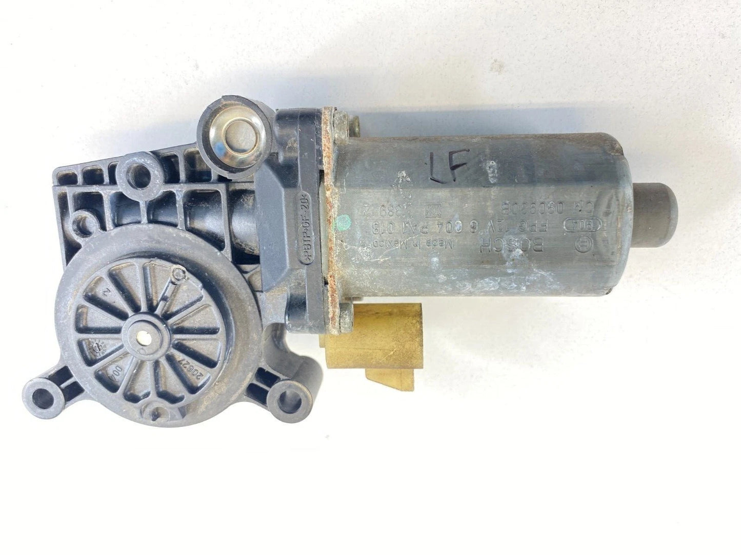 1997-2005 Buick Century Front Left Driver Side Door Window Motor CM090930B