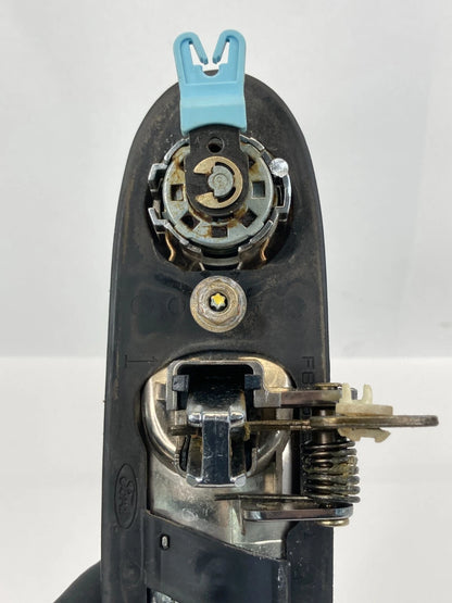 1998-2002 LINCOLN TOWN CAR FRONT LEFT DRIVER SIDE EXTERIOR DOOR HANDLE ASSEMBLY