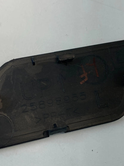 2010-2017 CHEVROLET EQUINOX FRONT LEFT SIDE INNER DOOR SCREW TRIM COVER 25898955