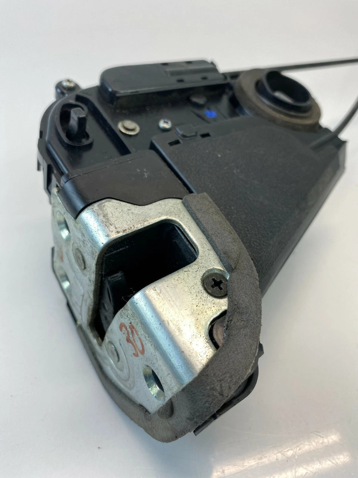 2004-2009 TOYOTA PRIUS REAR RIGHT SIDE DOOR LOCK LATCH RELEASE ACTUATOR ASSEMBLY