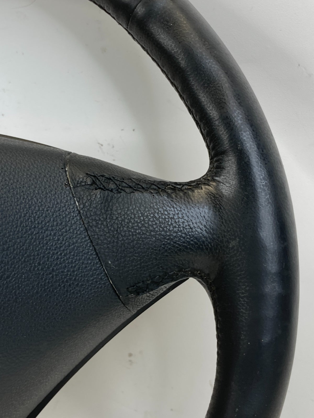 2006 2007 BMW 530xi Steering Wheel w/ Audio & Cruise Switches OEM