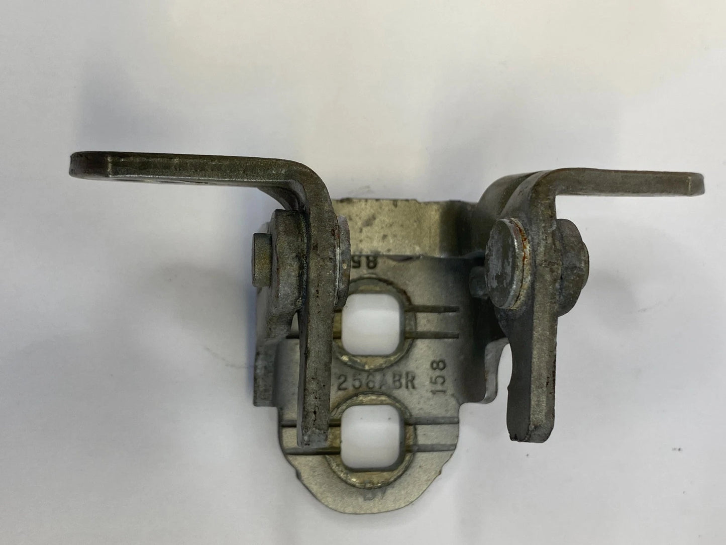 2011-2014 CHRYSLER 200 FRONT RIGHT DOOR UPPER AND LOWER HINGE PAIR OEM 918AHR