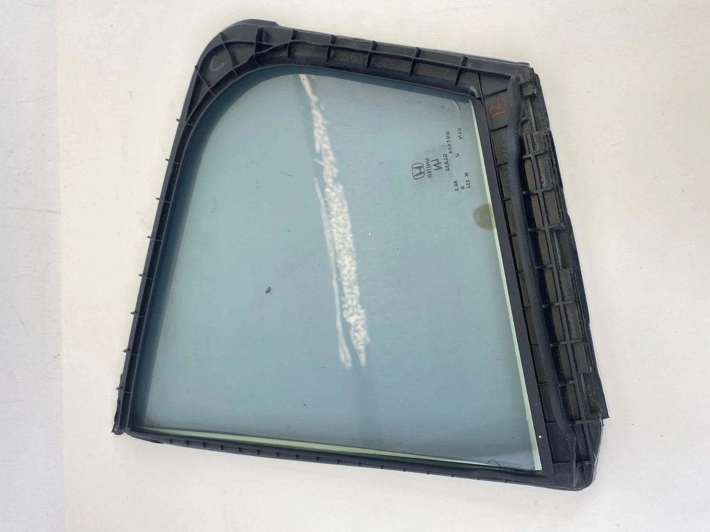 2008-2012 Honda Accord SEDAN Rear Right Door Quarter Vent Window Glass 73441-TA5