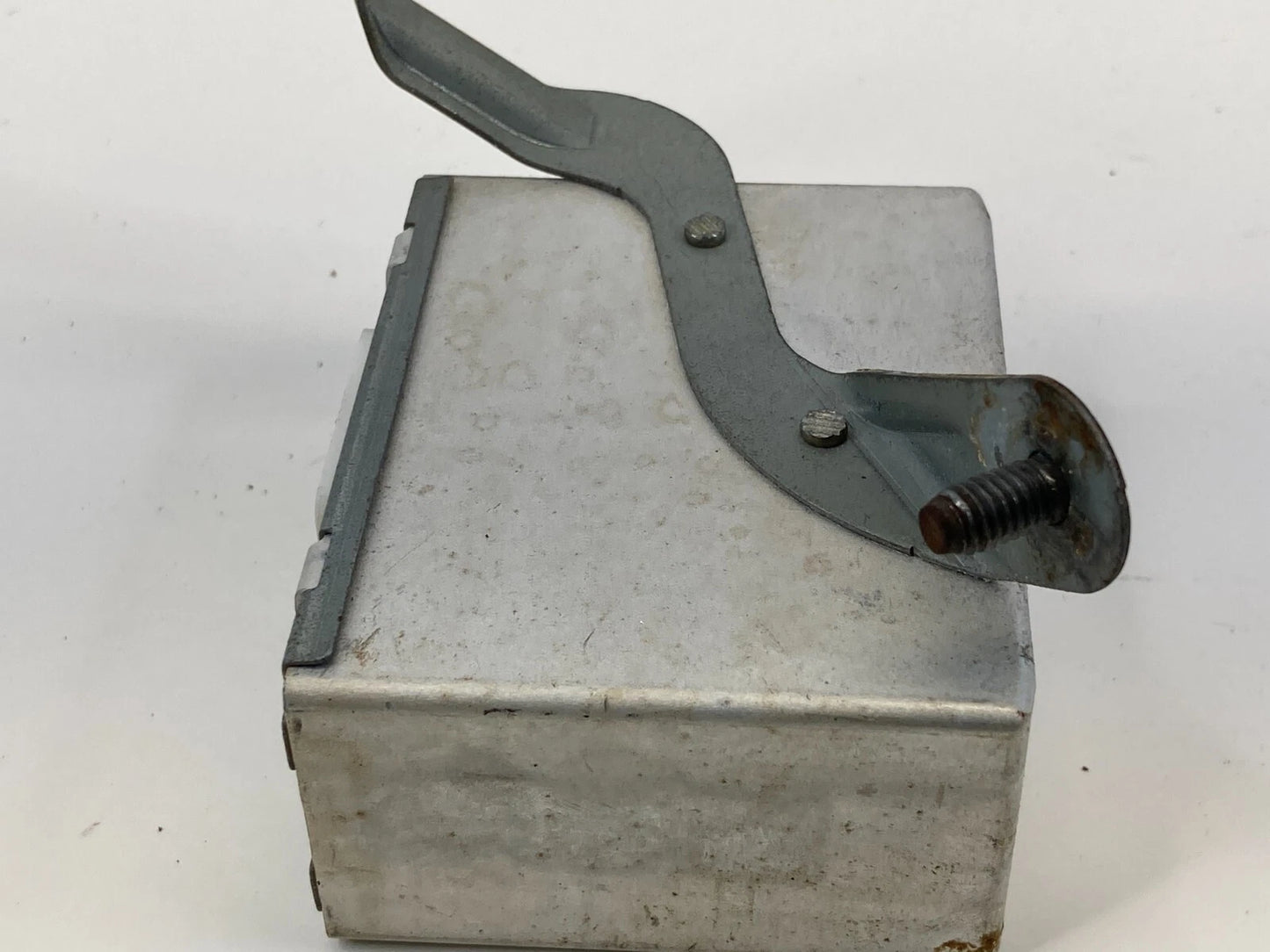 1999-2001 TOYOTA CAMRY CRUISE CONTROL MODULE COMPUTER OEM 88240-06030