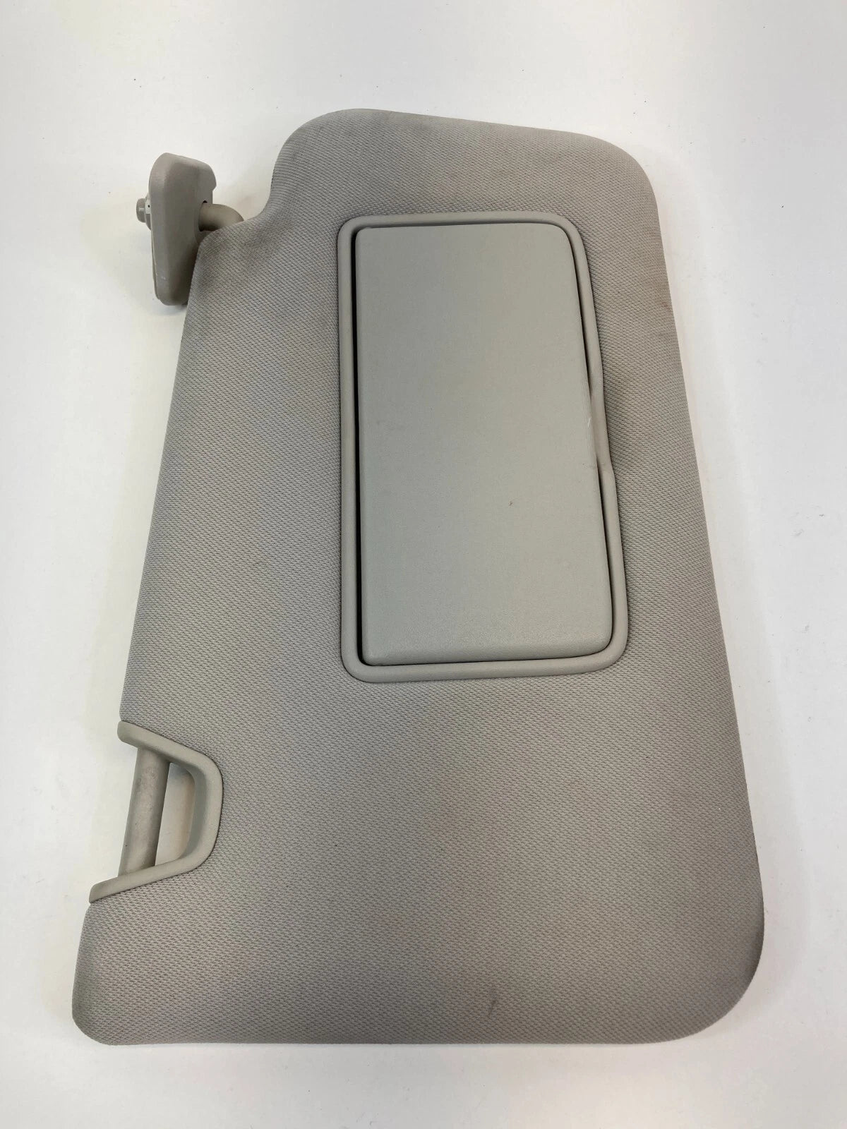 2013 2014 13 14 NISSAN JUKE ROOF RIGHT PASSENGER SIDE SUNVISOR SUN VISOR SHADE