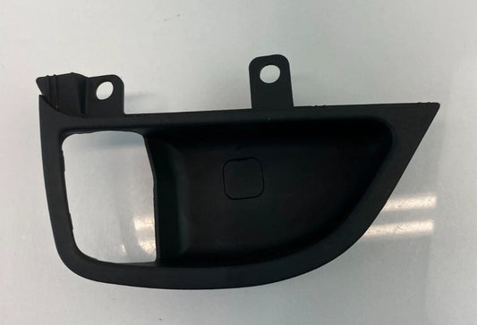 2011-2016 HYUNDAI ELANTRA REAR LEFT INTERIOR DOOR HANDLE BEZEL COVER 82611-MD100
